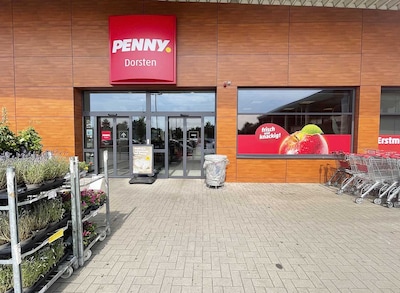 Sie sehen den Eingang vom Penny Markt in Dorsten, Händelstr. 157