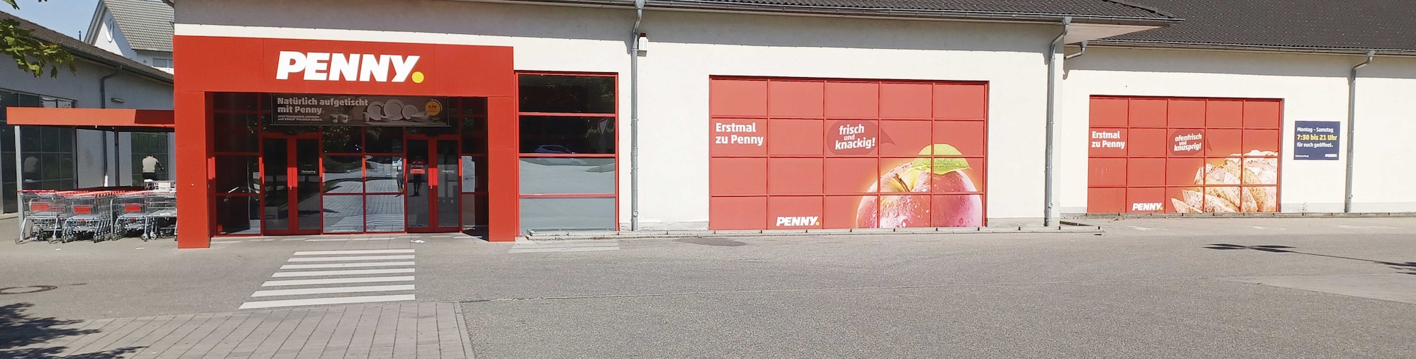 Sie sehen den Eingang vom Penny Markt in Weingarten (Baden), Durlacher Str. 84