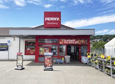 Sie sehen den Eingang vom Penny Markt in Ortenberg, Karl-Hofmann-Str. 3