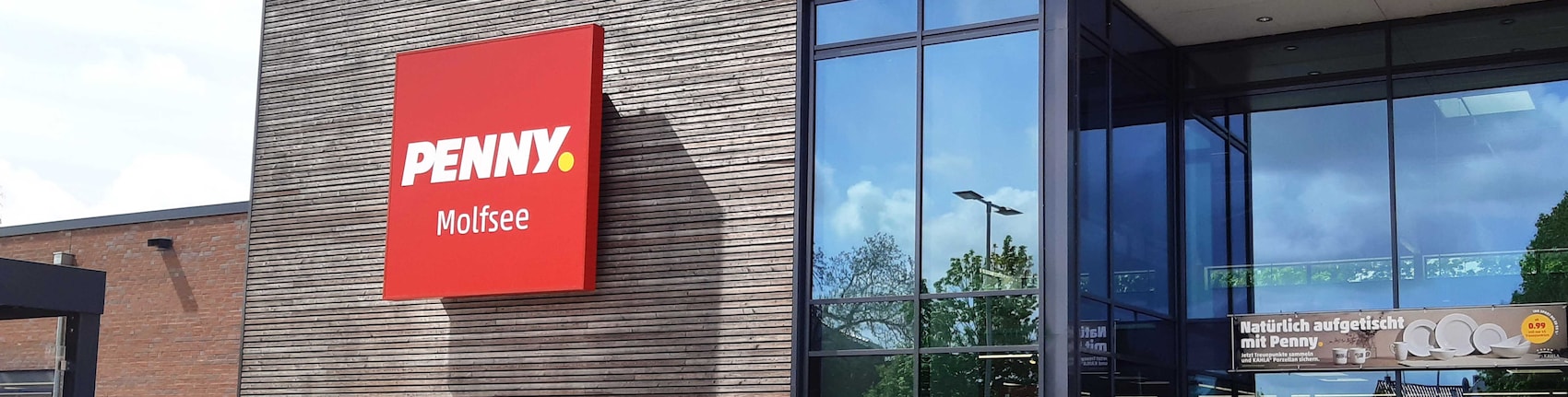 sie sehen den Eingang vom Penny Markt in Molfsee Hamburger Chaussee 15