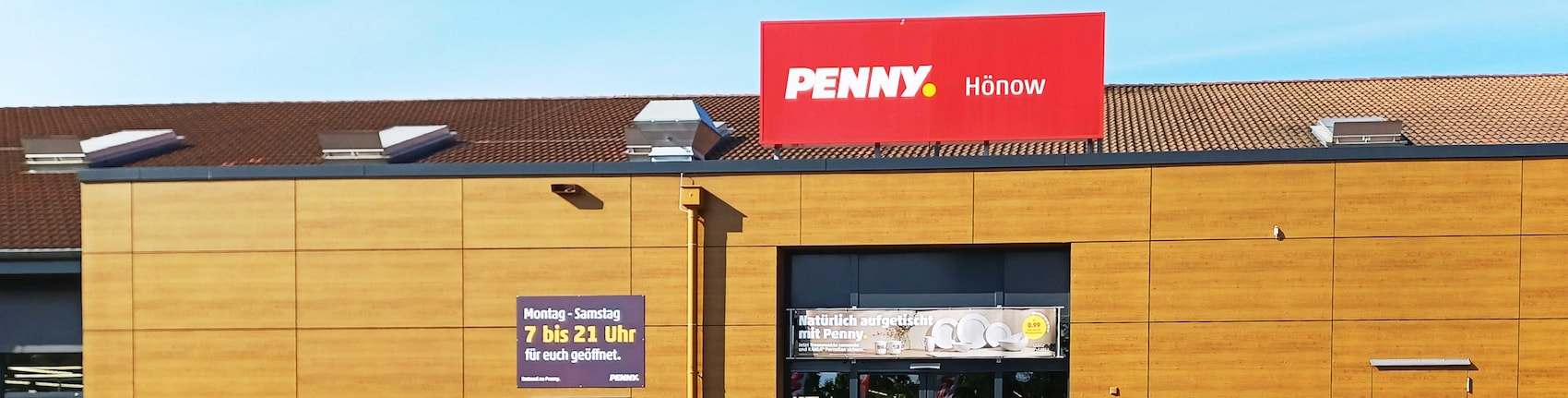 Sie sehen den Eingang vom Penny Markt in Hoppegarten/Hoenow Stienitzstr. 15