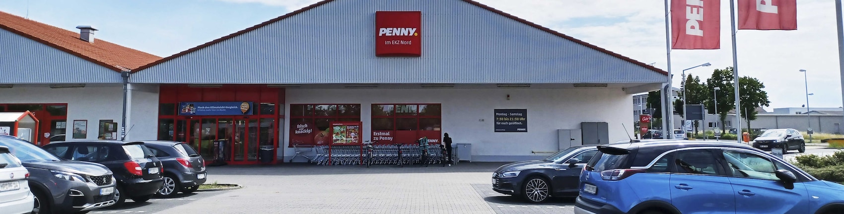 Sie sehen den Eingang vom Penny Markt in Buerstadt, Mainstr. 131