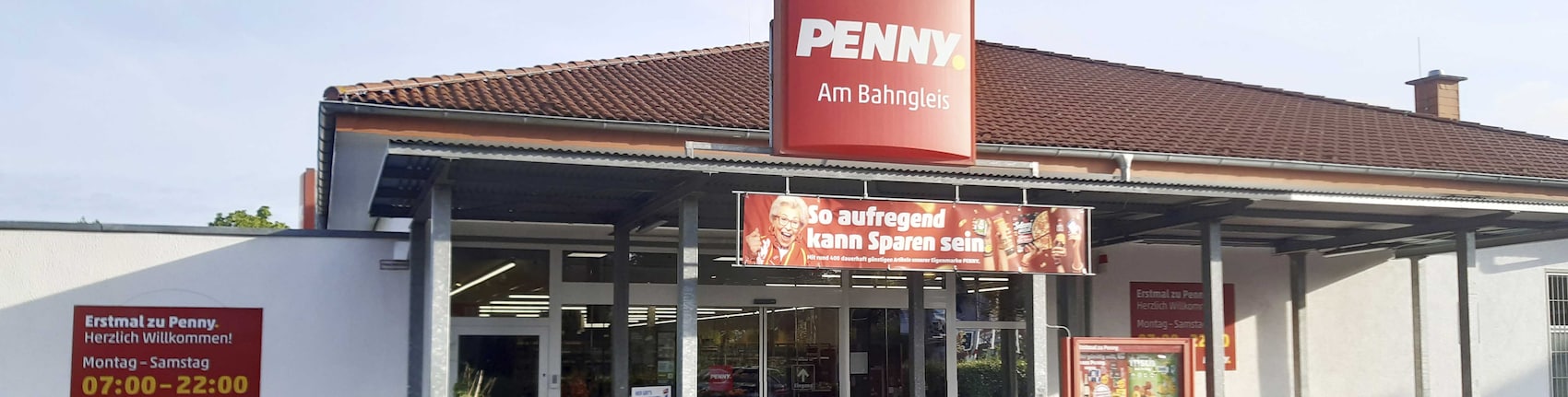 Sie sehen den Eingang vom Penny Markt in Lippstadt - Kernstadt, Overhagener Strasse 22A