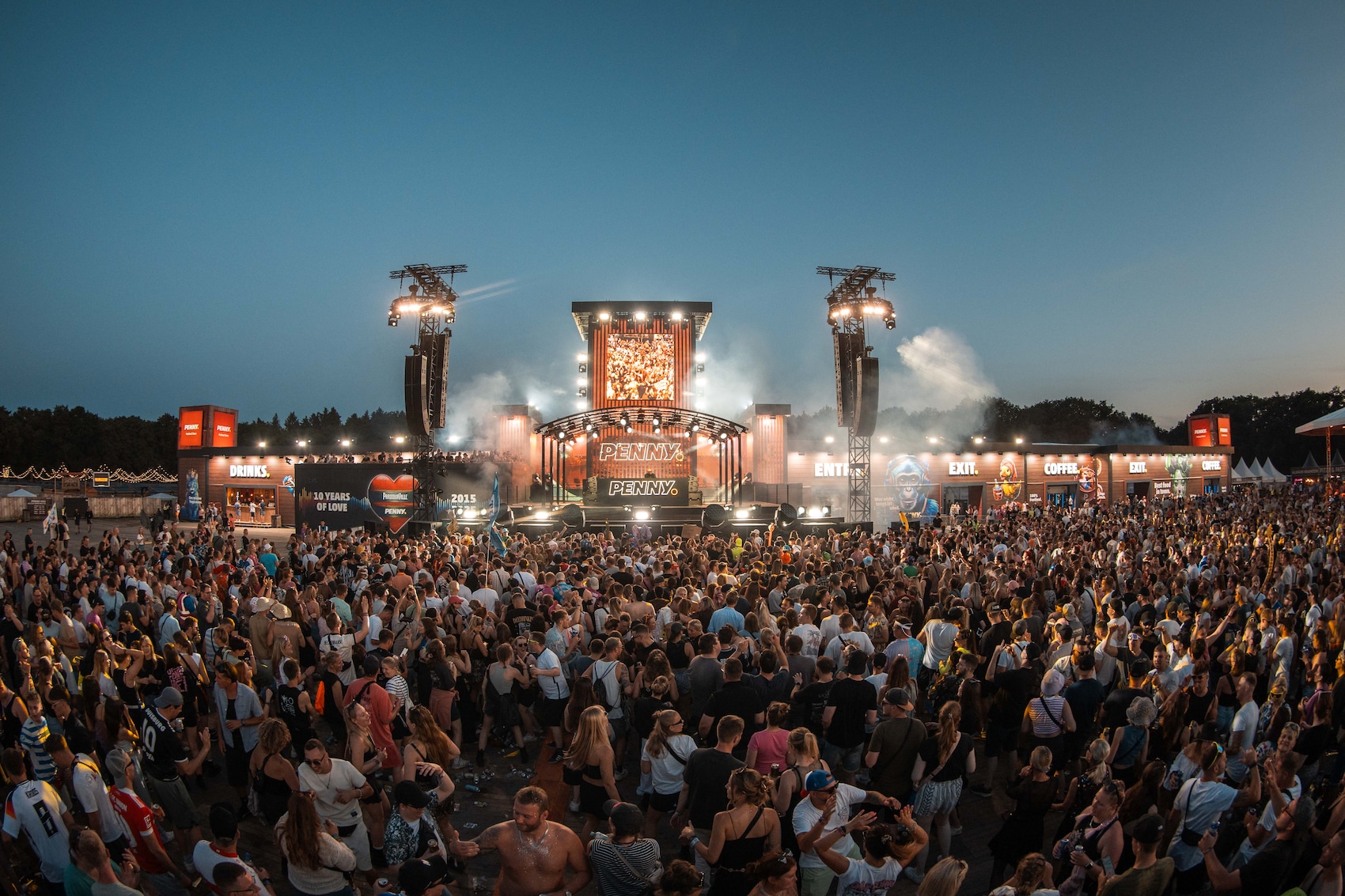 Penny Parookaville DJ Tower