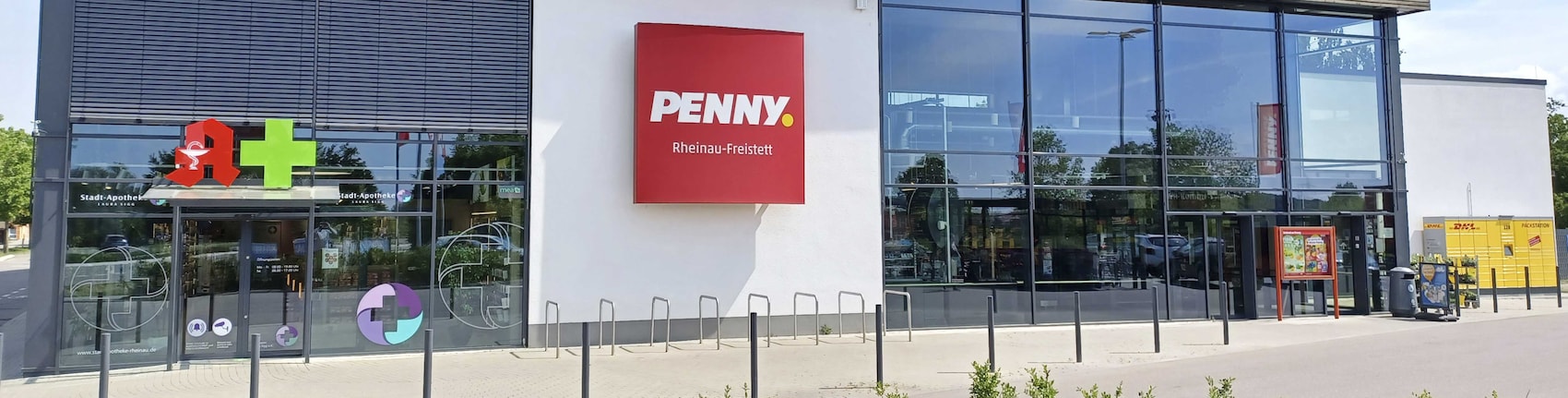 Sie sehen den Eingang vom Penny Markt in Rheinau-Freistett, Baron-Kückh-Str. 2