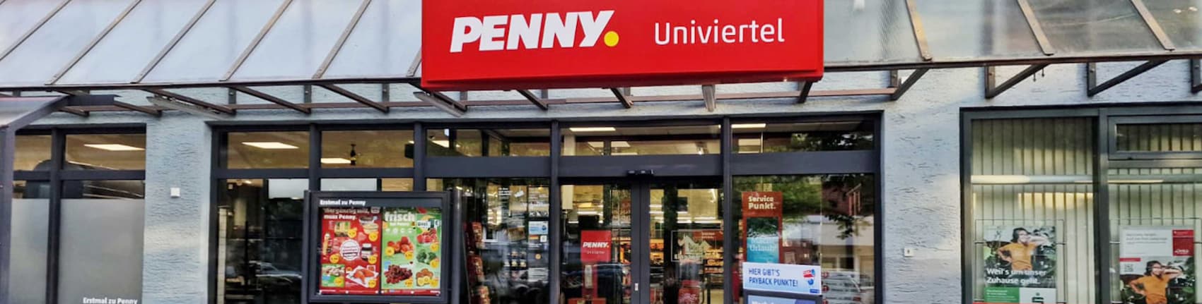 Sie sehen den Eingang vom Penny Markt in Augsburg, Hermann-Koehl-Str. 9