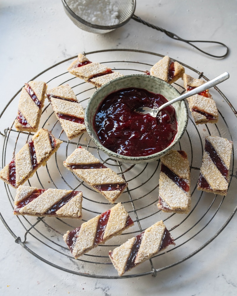 Dieses Bild zeigt die fertigen Linzer Streifen.