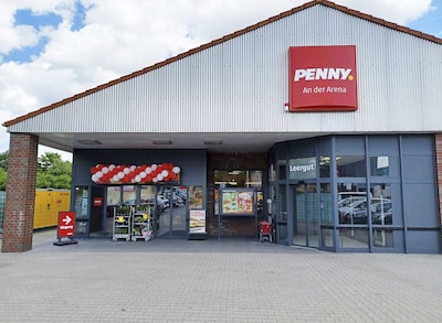 Sie sehen den Eingang vom Penny Markt in Gelsenkirchen - Beckhausen, Horster Str. 239