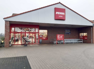 Sie sehen den Eingang vom Penny Markt in Petershagen/Lahde, An Der Bahn 7
