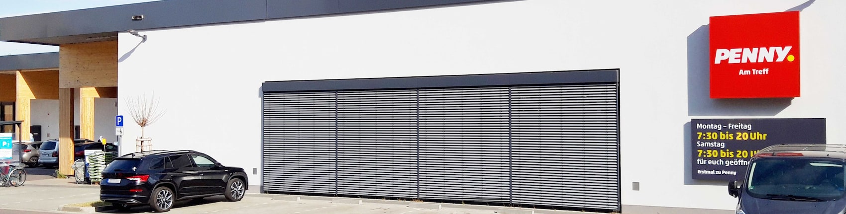 Sie sehen den Eingang vom Penny Markt in Halle (Saale) Richard-Paulick-Straße 30-31