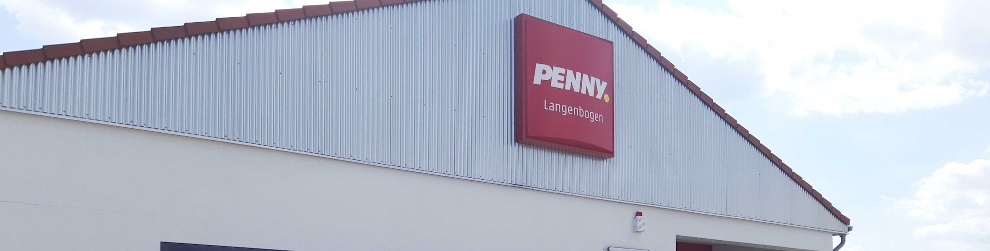 Sie sehen den Eingang vom Penny Markt in Teutschenthal/Langenbogen Köchstedter Weg 8