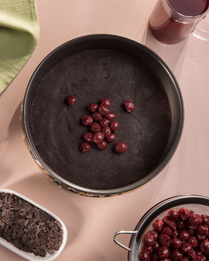 Dieses Bild zeigt den Kuchen mit den Kirschen.