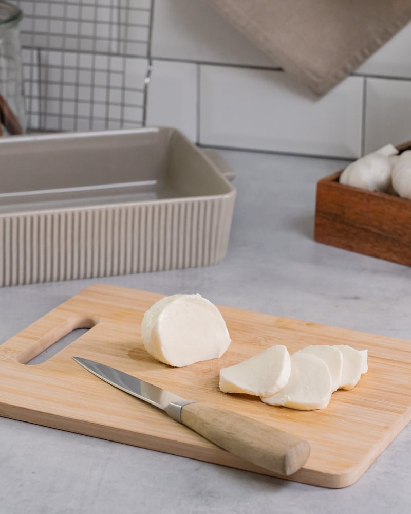 Dieses Bild zeigt den geschnittenen Mozzarella.