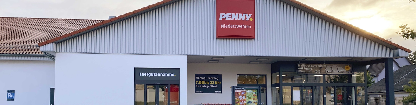Sie sehen den Eingang vom Penny Markt in Kassel/Niederzwehren, Toepfenhofweg 4
