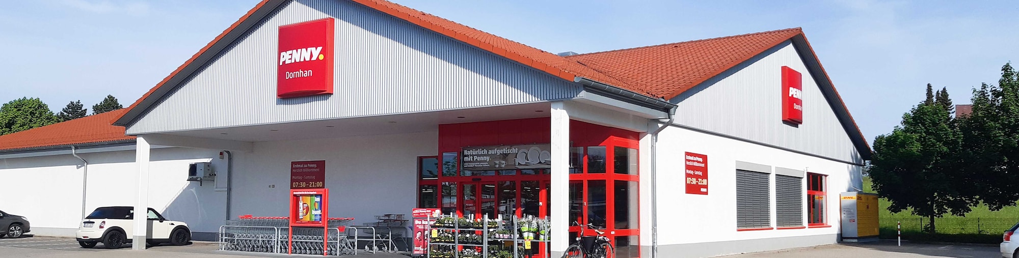 sie sehen den Eingang vom Penny Markt in Dornhan Gutenbergstr. 19