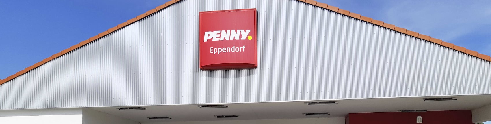 Sie sehen den Eingang vom Penny Markt in Eppendorf Großwaltersdorfer Str. 18