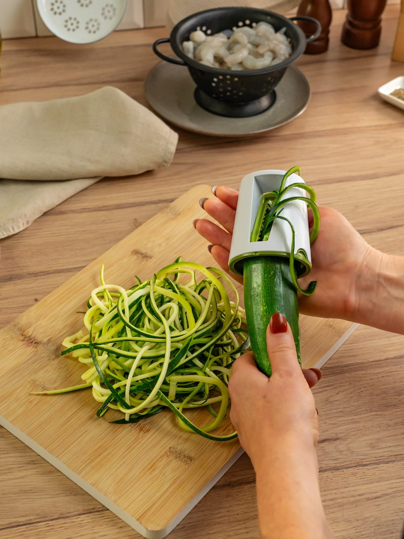 Dieses Bild zeigt die Vorbereitung von den Zucchinis.