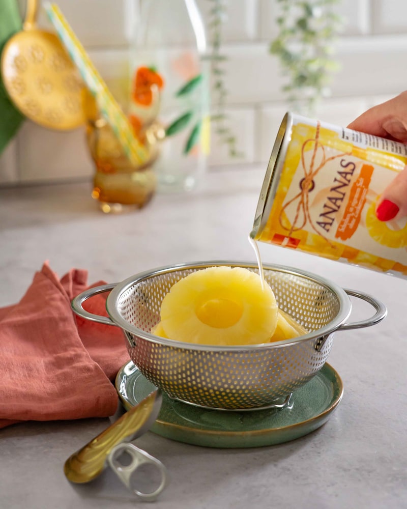 Diese Bild zeigt die Ananas.