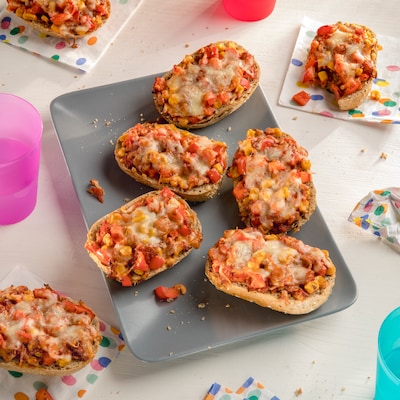 Dieses Bild zeigt die fertigen Pizzabrötchen.
