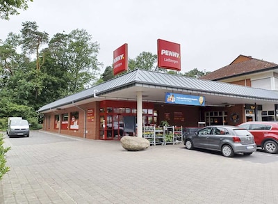 Sie sehen den Eingang vom Penny Markt in Ladbergen, Tecklenburger Str. 3