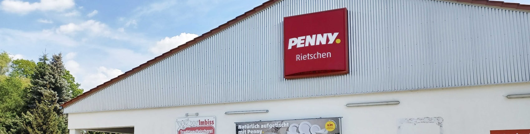 Sie sehen den Eingang vom Penny Markt in Rietschen Forsthausweg 1