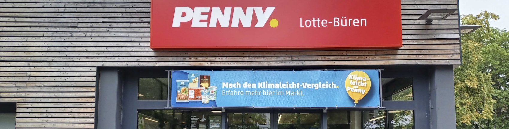 Sie sehen den Eingang vom Penny Markt in Lotte, Landwehrstraße 50-52
