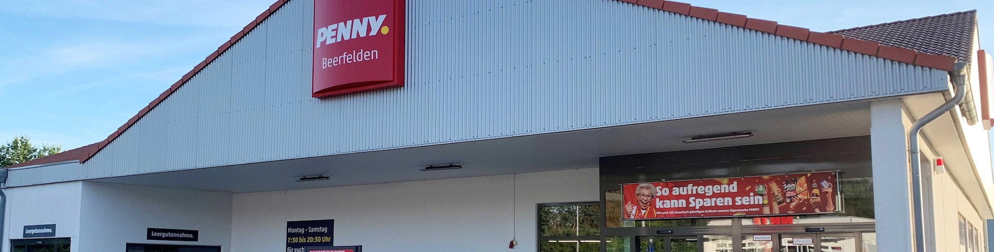 Sie sehen den Eingang vom Penny Markt in Oberzent-Beerfelden Mümlingtalstr. 56D