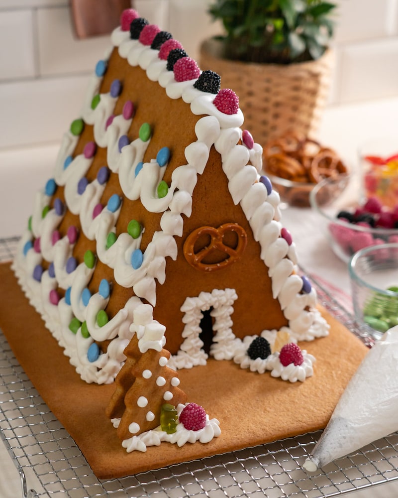 Dieses Bild zeigt unser fertiges Lebkuchenhaus.
