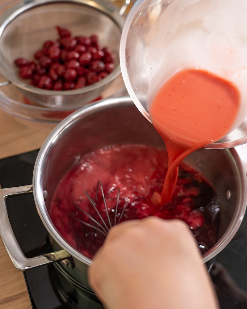 Dänischer Mandelmilchreis mit Sauerkirschen