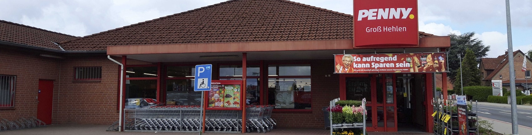 Sie sehen den Eingang vom Penny Markt in Celle/Gross Hehlen, Zur Hasselklink 1A