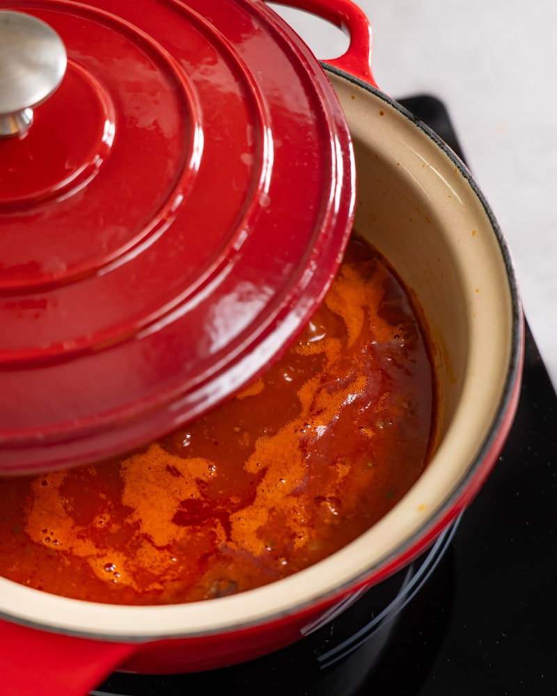 Diese Bild zeigt das köcheln der Chilli con Carne.