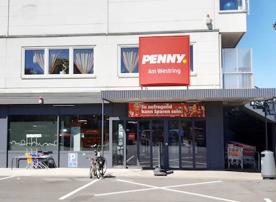 Sie sehen den Eingang vom Penny Markt in Recklinghausen - Stadtmitte, Westring/Fr.-Ebert-Str. 8