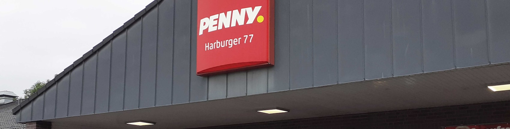 Sie sehen den Eingang vom Penny Markt in Celle, Harburgerstr. 77