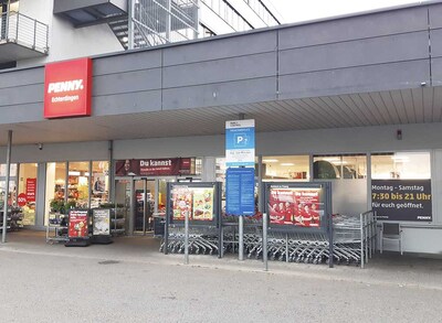 Sie sehen den Eingang vom Penny Markt in Leinfelden - Echterdingen, Ulmerstr. 2