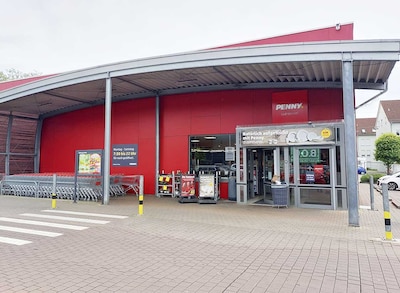 Sie sehen den Eingang vom Penny Markt in Heilbronn, Werderstr. 109