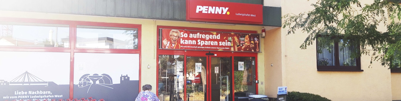 Sie sehen den Eingang vom Penny Markt in Ludwigshafen/West, Frankenthaler Str. 73