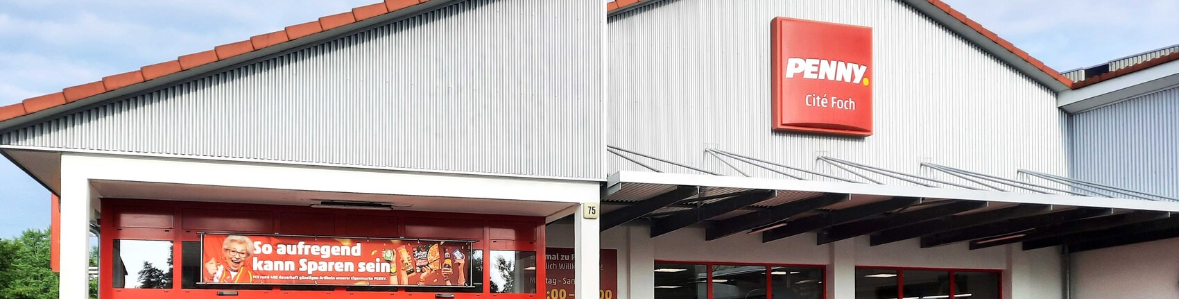 Sie sehen den Eingang vom Penny Markt in Berlin/Wittenau Hermsdorfer Straße 73